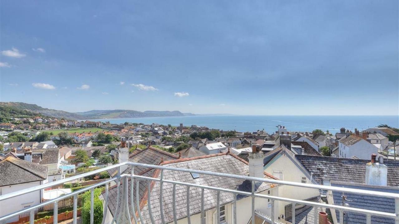 2 Hadleigh Villas Lyme Regis Exterior photo